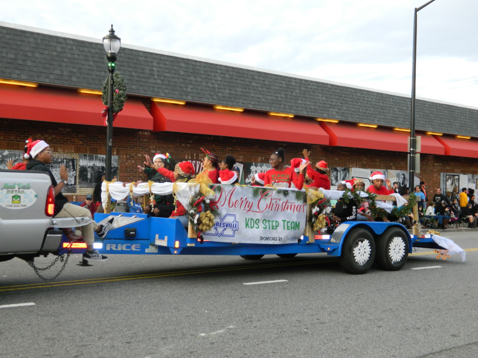 Mooresville Christmas Parade (337).JPG